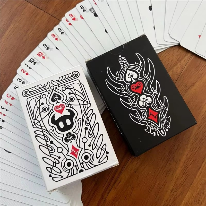 Hollow Knight Standard Poker C - Party Games Group reseña y precio