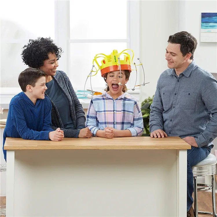Rotating Crown Hat Chow Crown  - Play Friends Party Games reseña y precio